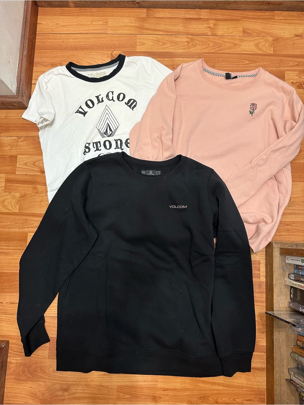 Lot of XL women’s Volcom tops. 2 crews and ringer tee